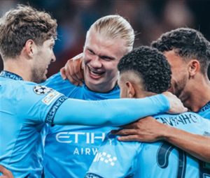 Manchester City verbreekt het Champions League-record van Manchester United na 5-0 overwinning tegen Sparta Praag.