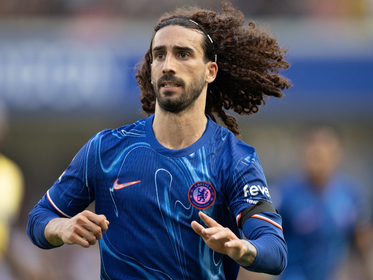 Mijn familie gelukkig met het leven op Stamford Bridge - Cucurella