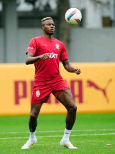 Osimhen keert terug naar Galatasaray-training