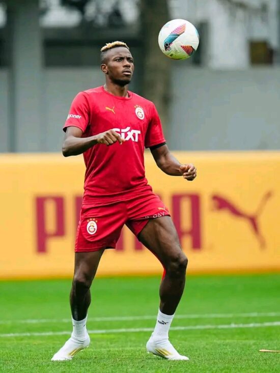 Osimhen keert terug naar Galatasaray-training