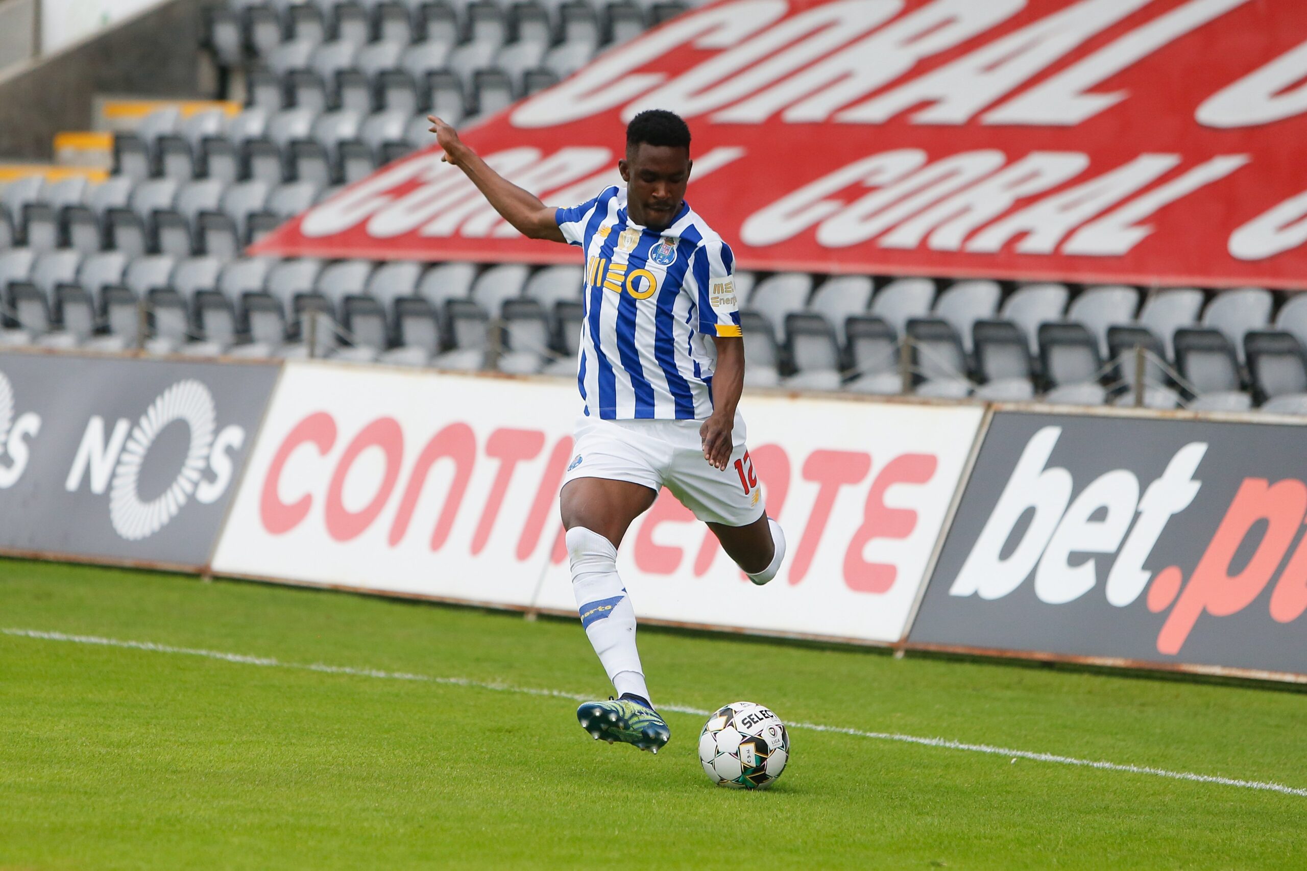 Europa League: Herstelde Sanusi opgenomen in Porto's selectie voor confrontatie met Anderlecht