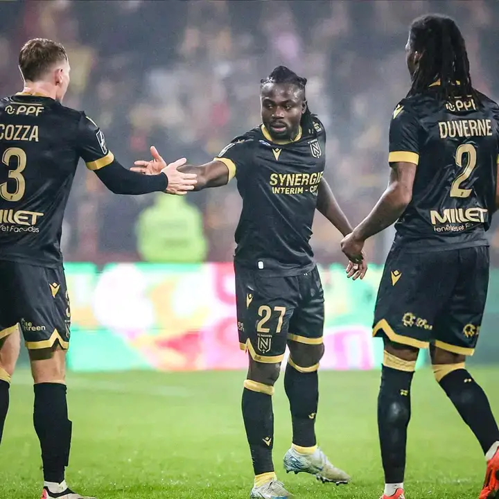 Ligue 1: Simon scoort in nederlaag van Nantes tegen Lens