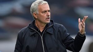 Mourinho zou de Turkse competitie moeten verlaten - Muslera