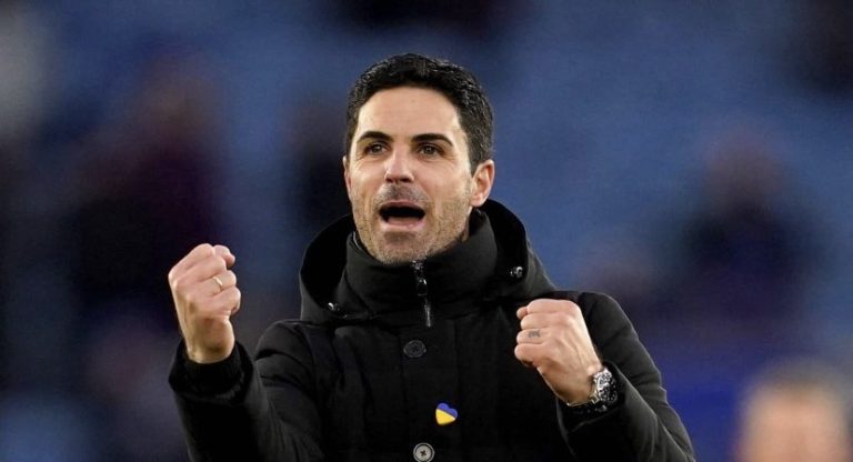 Arsenal moet nieuwe spits aantrekken om titelkansen te vergroten – Aiyegbeni