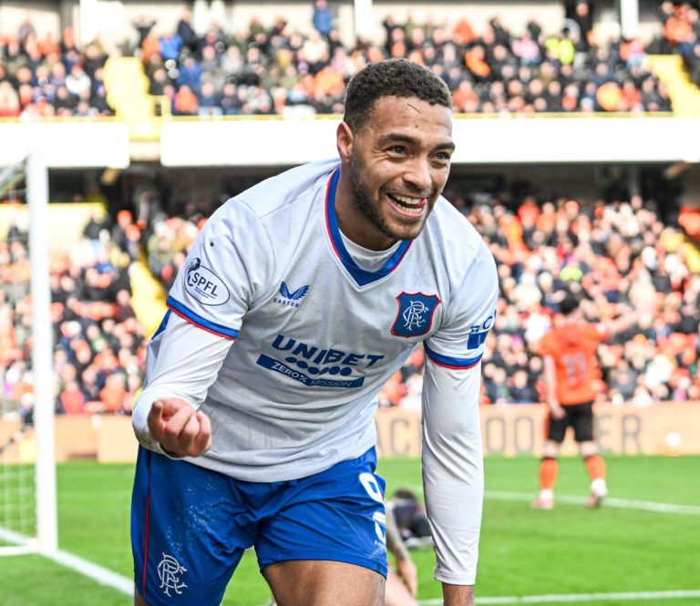 Dessers scoort in vierde opeenvolgende wedstrijd als Rangers Dundee verslaan