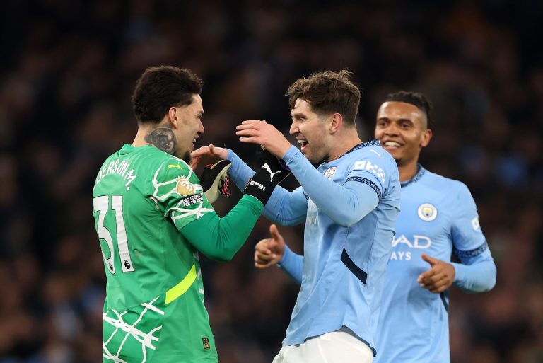 Ederson evenaart EPL-assistrecord in overwinning van Man City tegen Chelsea