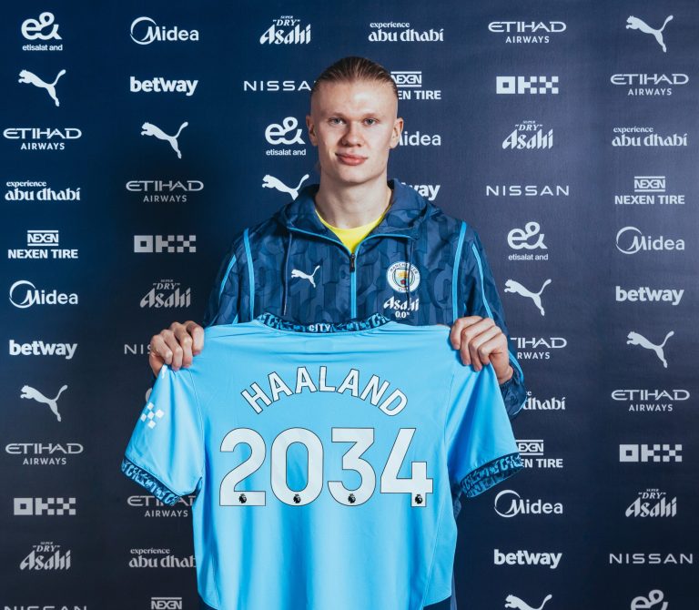 Haaland tekent nieuw 10-jarig contract bij Manchester City