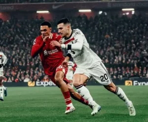 Keane bekritiseert prestatie van Alexander-Arnold in Liverpool vs Man United wedstrijd