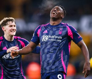 Nottingham Forest viert Awoniyi's doelpunt tegen Wolves