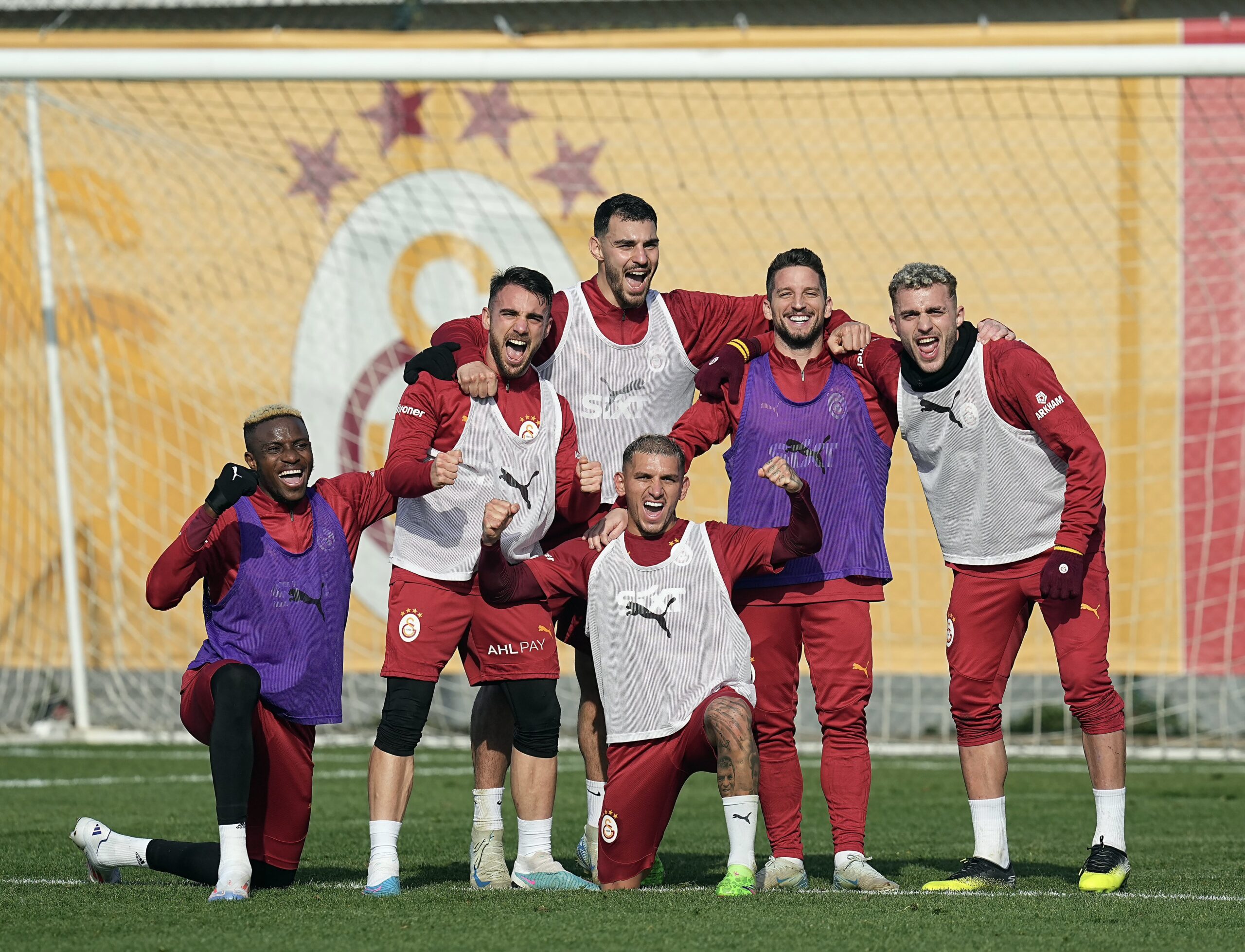 Osimhen keert terug naar Galatasaray-training na gemiste bekerwedstrijd tegen Basaksehir