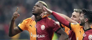 'Osimhen reageert op gelijkspel Galatasaray tegen Dynamo Kiev: "We verdienden meer"'
