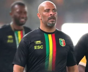 Pinnick spreekt over Eric Chelle's benoeming als coach van de Eagles