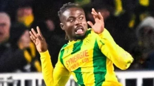 Simon geeft zesde assist in Ligue 1 als Nantes gelijkspeelt met Lyon