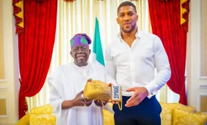 Tinubu prijst Joshua als een ware kampioen en waardige ambassadeur van Nigeria