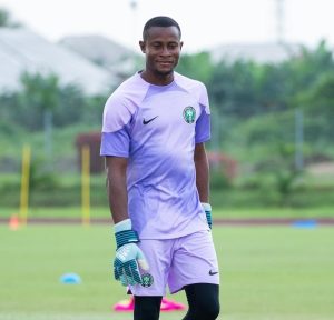 Transfer voltooid: Super Eagles-doelman Obasogie sluit zich aan bij Singinda Black Stars