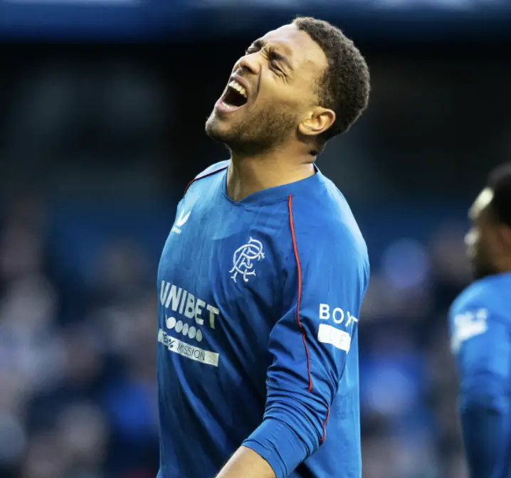 Dessers betreurt thuisnederlaag van Rangers tegen St Mirren