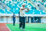 Exclusief: "Ik ben trots om de vader te zijn van Super Eagles-speler Olisa Ndah," - Voormalig Eagles-verdediger Ndubuisi Ndah