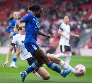 Nigeriaanse Super Falcons-ster Payne genomineerd voor WSL POTM