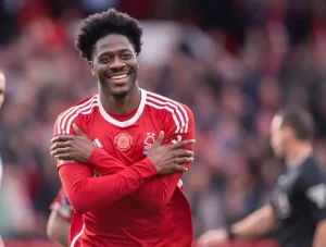 Tips van Aina over het verlengen van het contract met Nottingham Forest