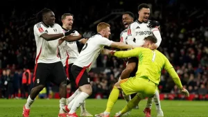 Bassey spreekt vooruit op Fulham Vs Brighton: 'We weten hoe goed ze zijn'