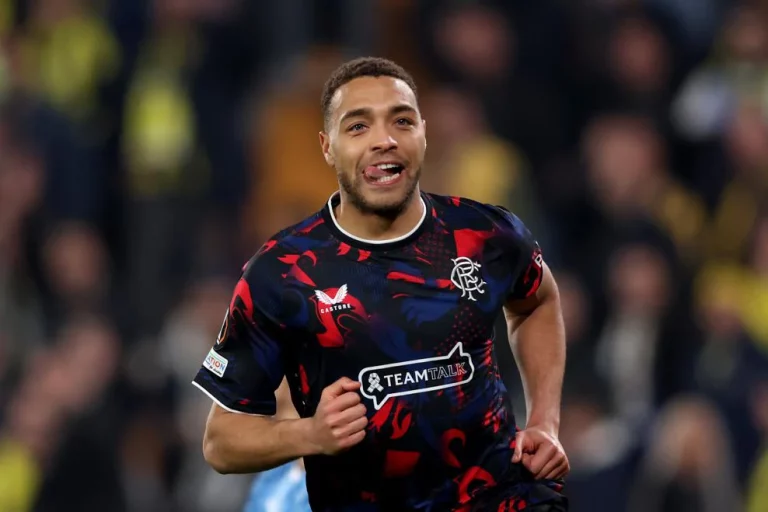 Europa League: Dessers blij verrast met doelpunt tegen Fenerbahce van Mourinho