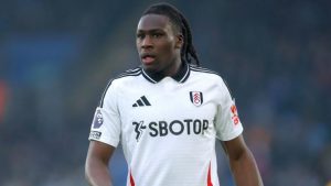 Het aanpakken van de aanhoudende uitdaging van racisme in het voetbal