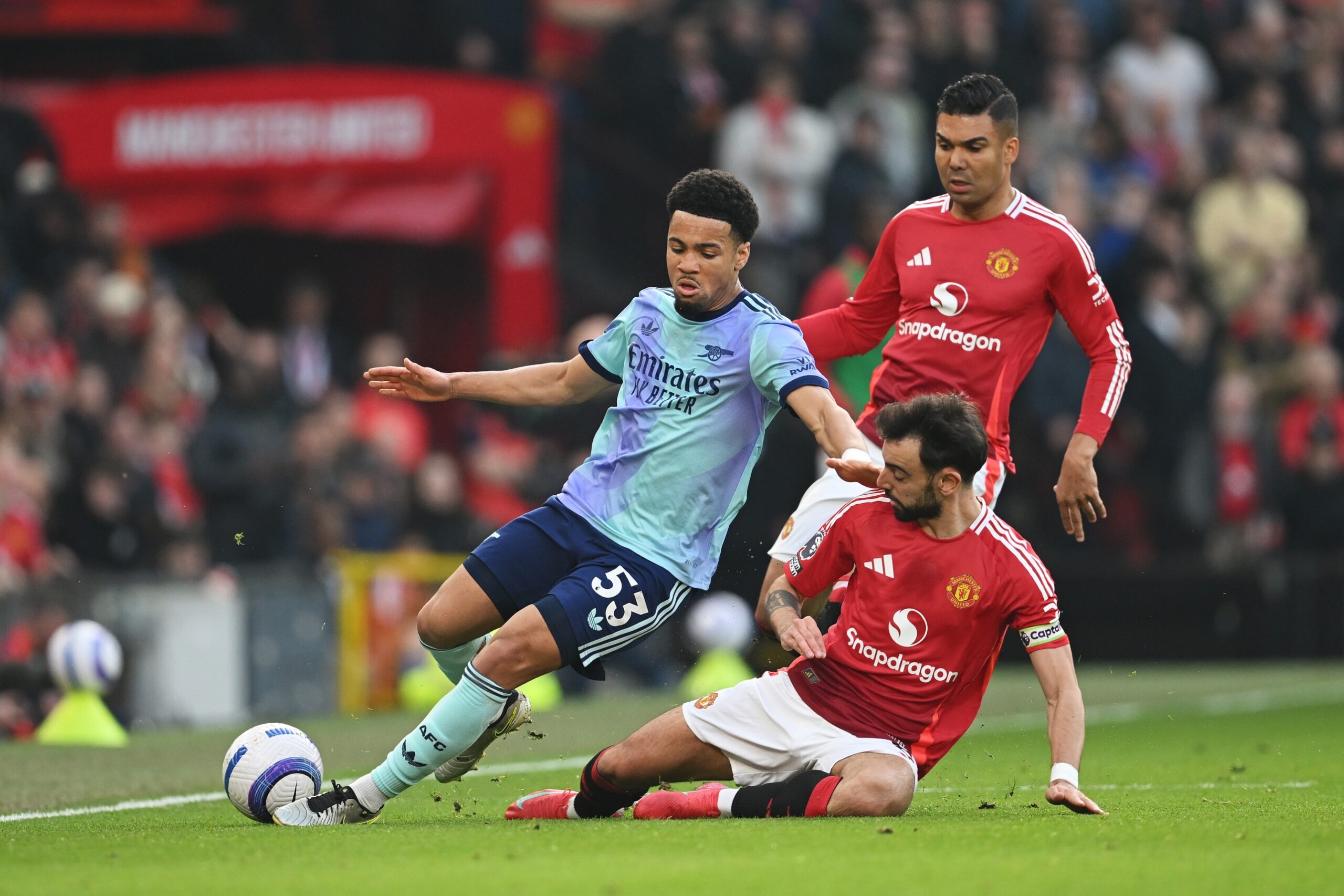 Keane waarschuwt Arsenal om zich te richten op teams achter hen en Liverpool te vergeten