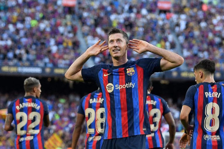 Lewandowski is de X-factor van Barça – Flick