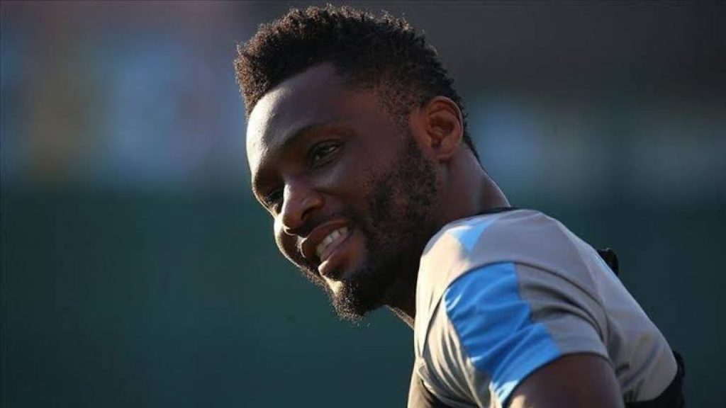 Mikel keert terug naar actie voor Chelsea tegen Liverpool