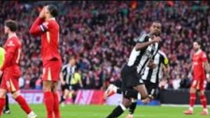Newcastle wint van Liverpool met 2-1 in de Carabao Cup-finale en behaalt eerste grote titel in 70 jaar