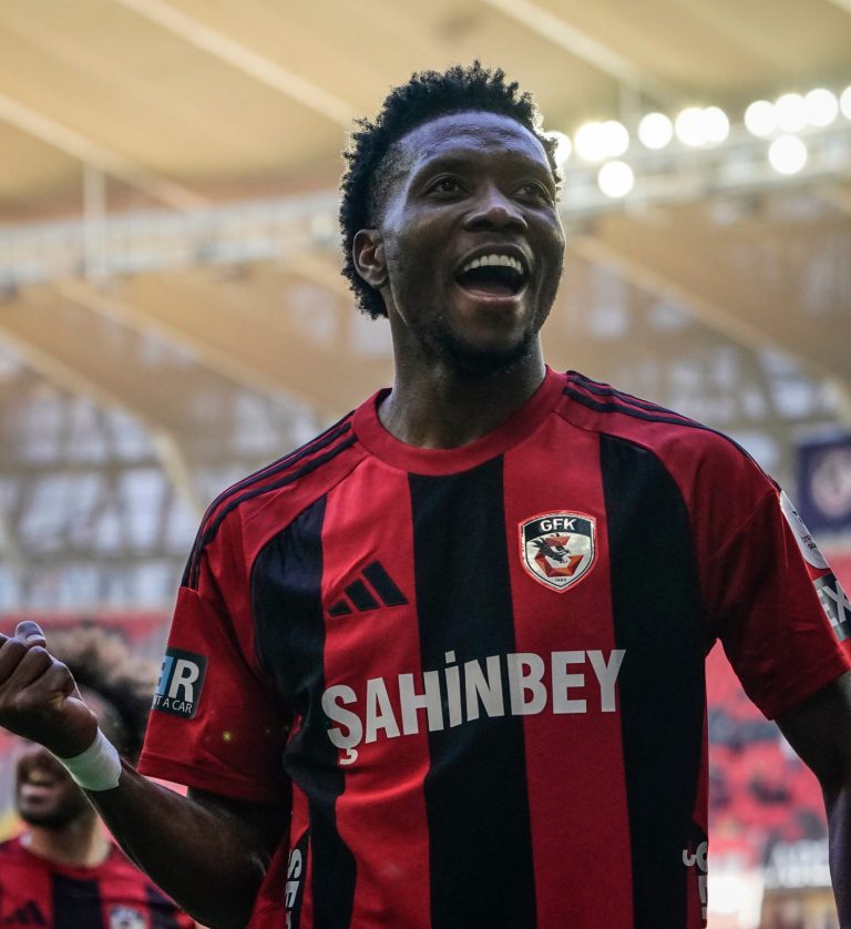 Turkije: Okereke scoort zijn 7e doelpunt in de competitie en bezorgt Gaziantep een thuisoverwinning