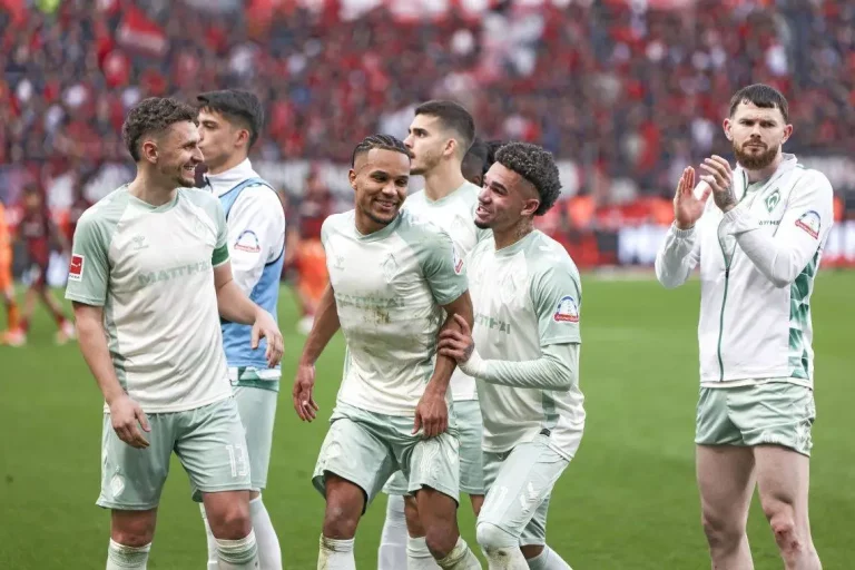 Verdediger van Werder Bremen verklaart klaar te zijn om te spelen voor de Super Eagles