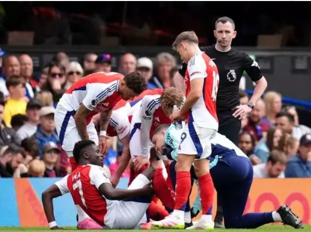 Arteta hoopt dat Saka fit zal zijn voor de confrontatie met PSG na blessure tegen Ipswich.