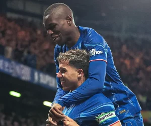 Chelsea verslaat Spurs om push voor top-vier plek voort te zetten