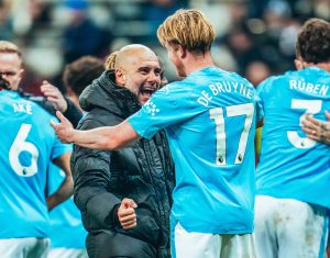 De Bruyne: Een van de grootste middenvelders in de Premier League - Guardiola