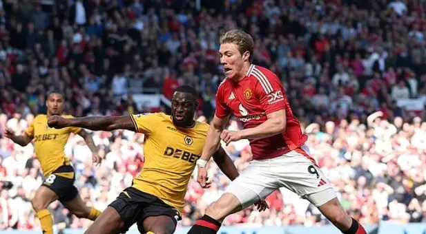 EPL-legende bestempelt Hojlund als 'beschadigde speler'