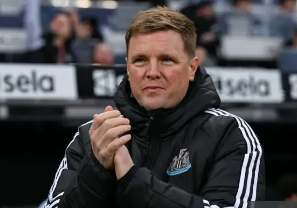 Howe gediagnosticeerd met longontsteking, zal de volgende twee wedstrijden van Newcastle missen.