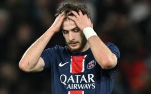 Moffi's Nice veroorzaken eerste competitienederlaag voor PSG dit seizoen