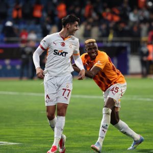 Morata noemt Osimhen een van 's werelds beste aanvallers