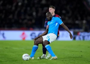 Napoli mist kans om kloof met Inter te verkleinen na gelijkspel tegen Bologna