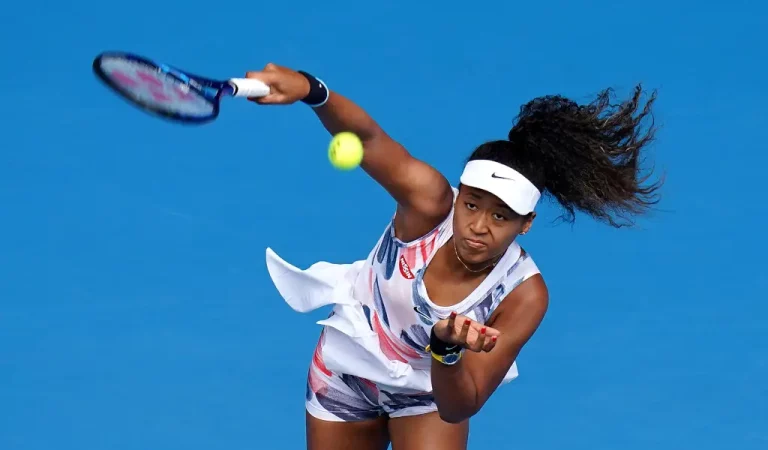 Osaka uit vroegtijdig in Madrid Open en uit frustratie