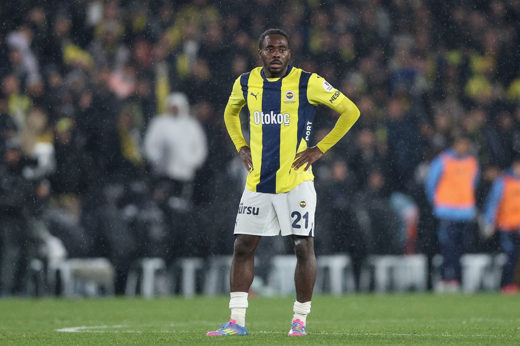 Turkije: Fenerbahce moet druk blijven uitoefenen op Galatasaray van Osimhen - Osayi-Samuel