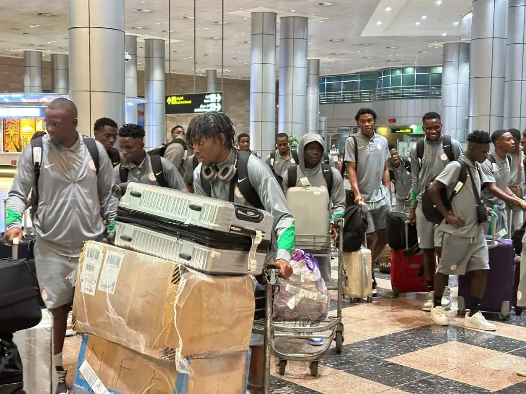 U-20 AFCON: Vliegende Adelaars komen aan in Caïro, om Egypte te ontmoeten in vriendschappelijke wedstrijd op dinsdag