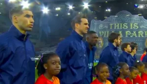 UCL: Aston Villa Speelt Per Ongeval Europa League Hymne Voor PSG Kwartfinale Wedstrijd