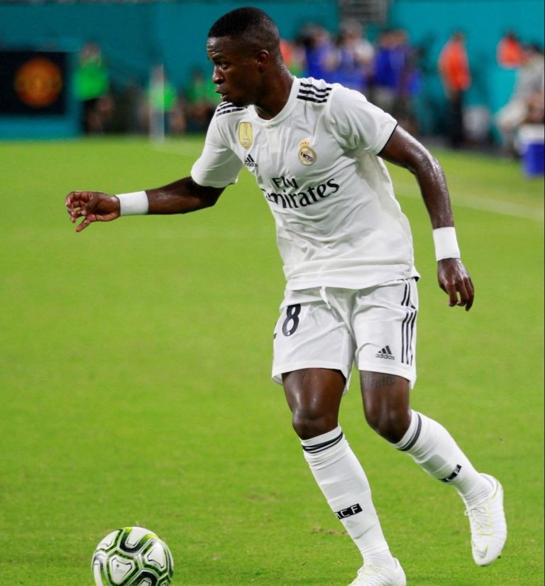 Vinicius stuurt boodschap naar Madrid fans voorafgaand aan Arsenal wedstrijd