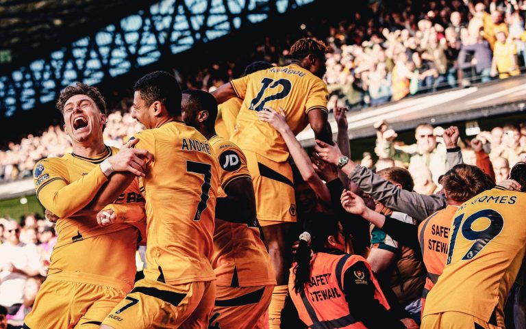 Wolven verslaan Ipswich Town om overlevingskansen te vergroten