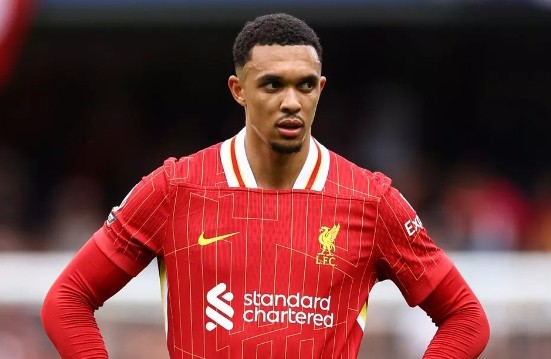 Alexander-Arnold ontvangt misbruik van Liverpool-fans na aankondiging vertrek