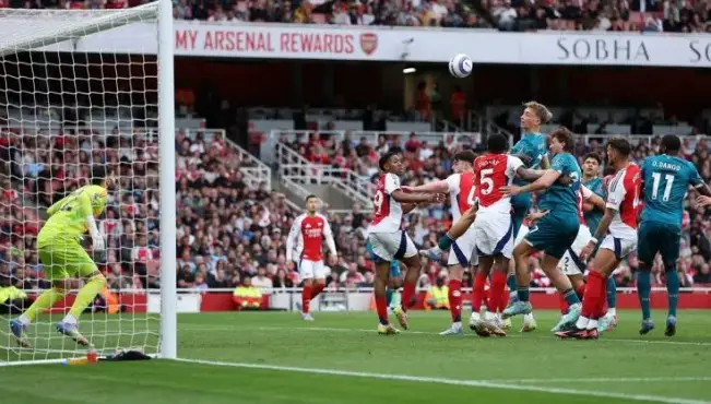 Arsenal vestigt ongewenst record na nederlaag tegen Bournemouth